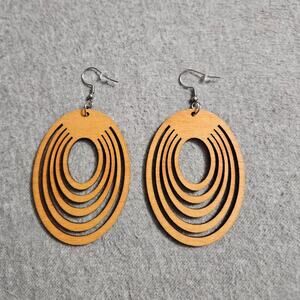 Boutique Laser-Cut Blonde Tan Wooden Interlocking Art Deco Oval Earrings